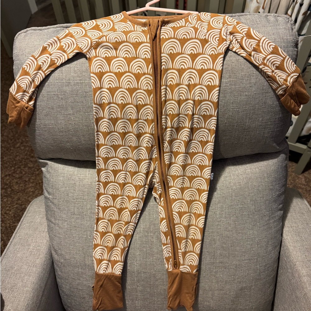 Little Sleepies Rust Rainbows